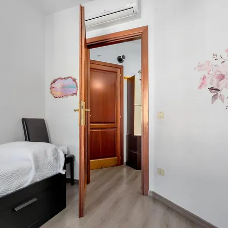 Francy House Apartment *